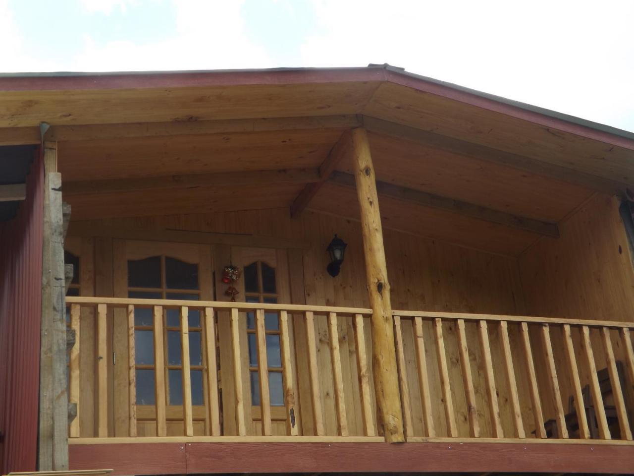 Hostal Robinson Puerto Puyuguapi Eksteriør billede